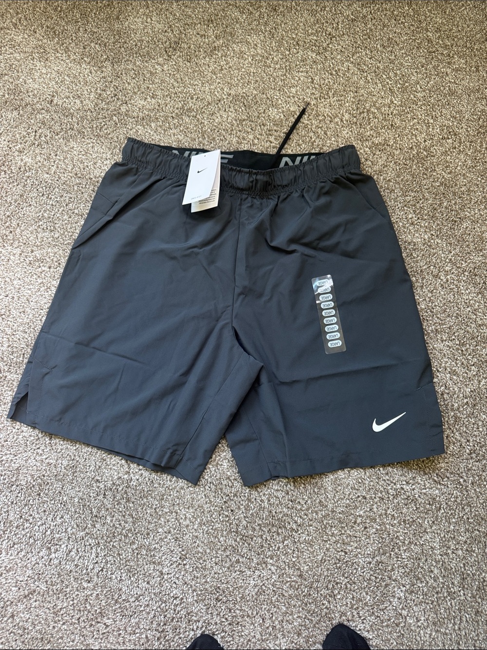 Nike Men’s Black dri fit  Athletic Shorts with White Swoosh size large NWT